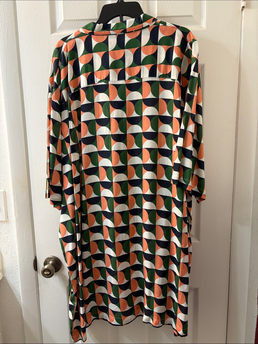 NWT Shaquille O’Neal Short-Sleeve Geo Print Button-Up Shirt - Green/Coral/Navy - Picture 5 of 13